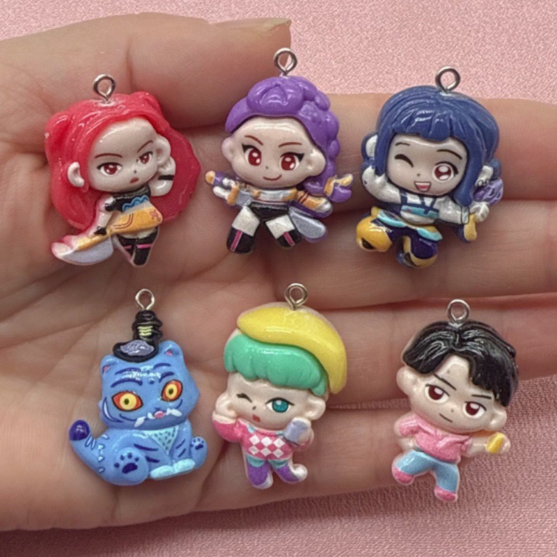 10pcs resin cartoon pendant, D - Party Games Crazy 评论和价格